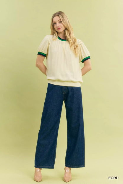 Women’s cozy knit top in neutral tones